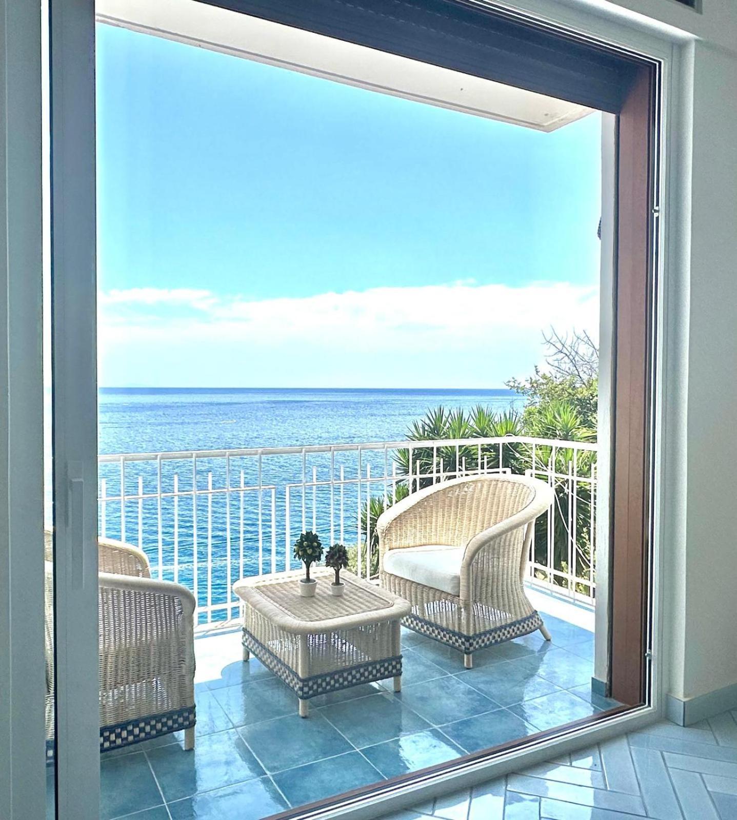 Dimora Collection - Amalfi - Boutique Luxury Residence With Direct Sea View And Access 外观 照片